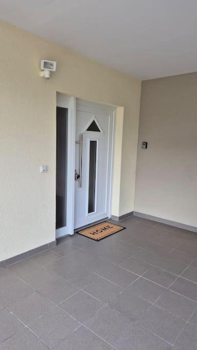 Ferienwohnung Au In Bitburg Bagian luar foto